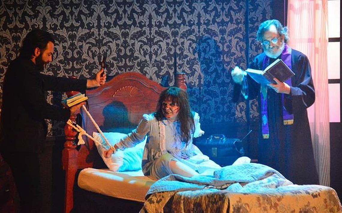 Paola Meixueiro Interpreta A Reagan Macneil En La Puesta En Escena El Exorcista Basada En La